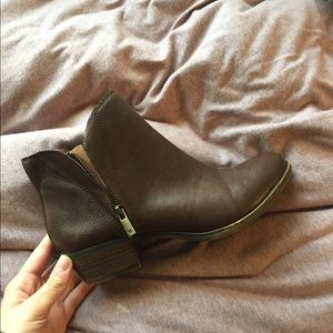LUCKY BRAND booties!
